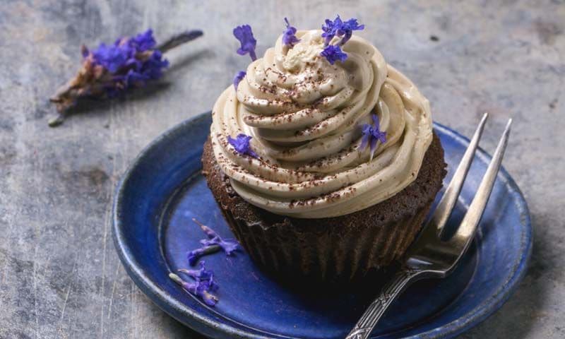 'Cupcakes' de chocolate con 'buttercream' de café