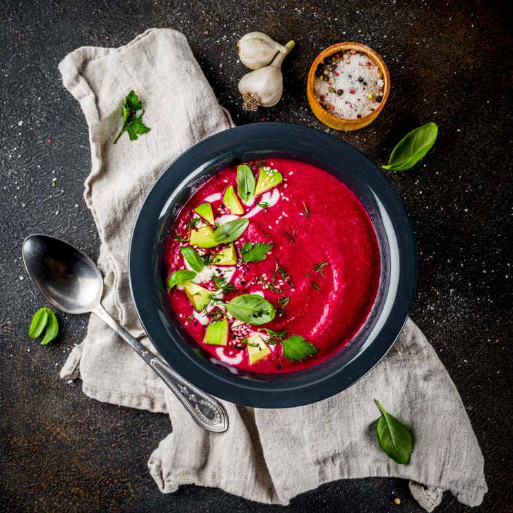 Gazpacho De Remolacha Y Aguacate