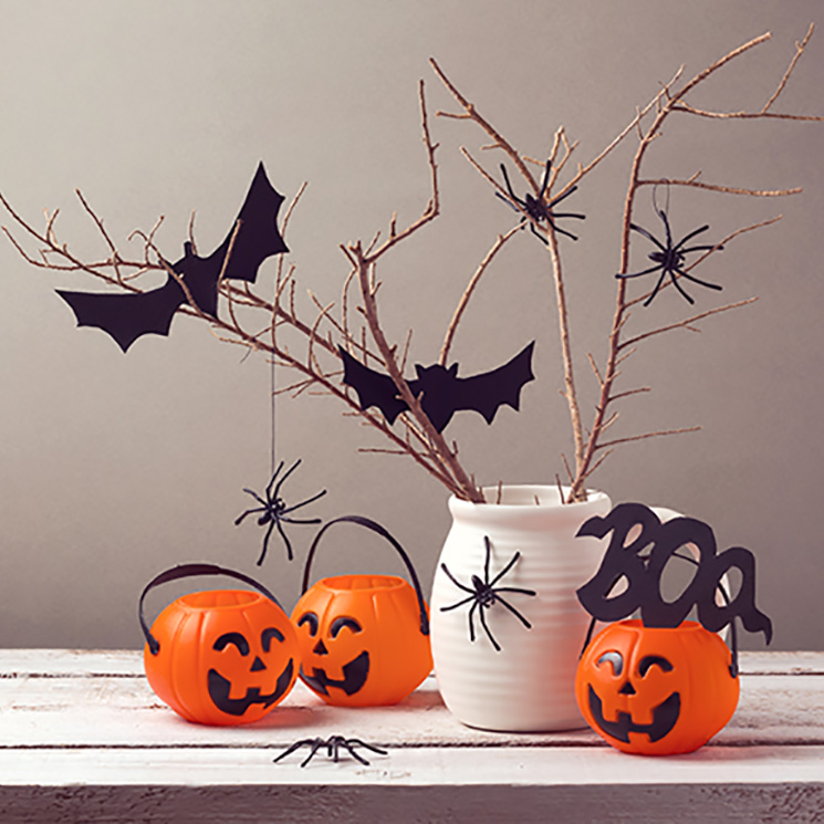 Manualidades para Halloween: ¿Cómo puedes decorar la mesa para una cena terrorífica?