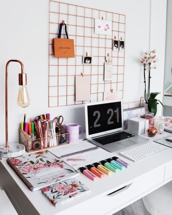 6 Ideas Para Decorar Tu Escritorio Estilo Aesthetic 3412