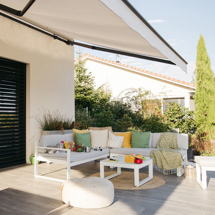 Cómo elegir el mejor toldo para tu terraza o balcón