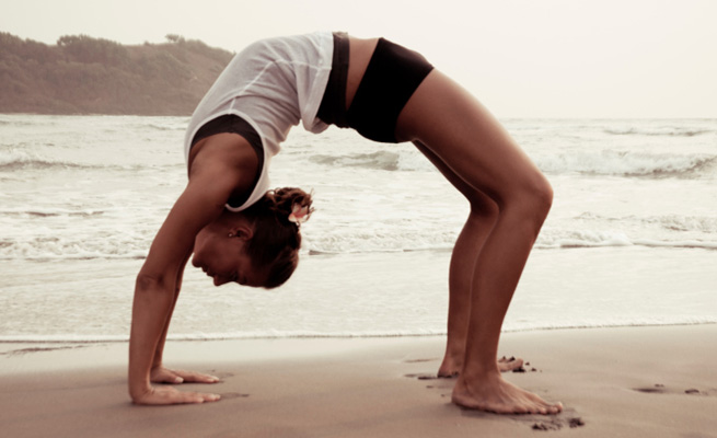 Yoga Para La Operación Bikini Las Posturas Que Más Te Harán Sudar