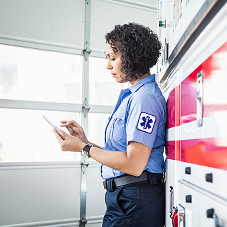 Tener un contacto “Aa” en el móvil no sirve para nada ante una emergencia