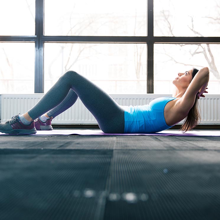 Hacer abdominales no te garantiza un vientre plano