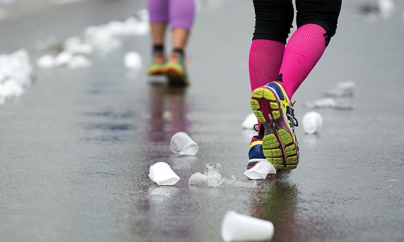 ¿Es posible cuidar el medio ambiente mientras haces deporte? Descubre el plogging 