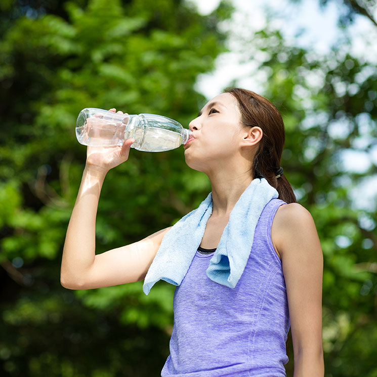 ¿Tengo que cambiar mi rutina deportiva en días de calor?  