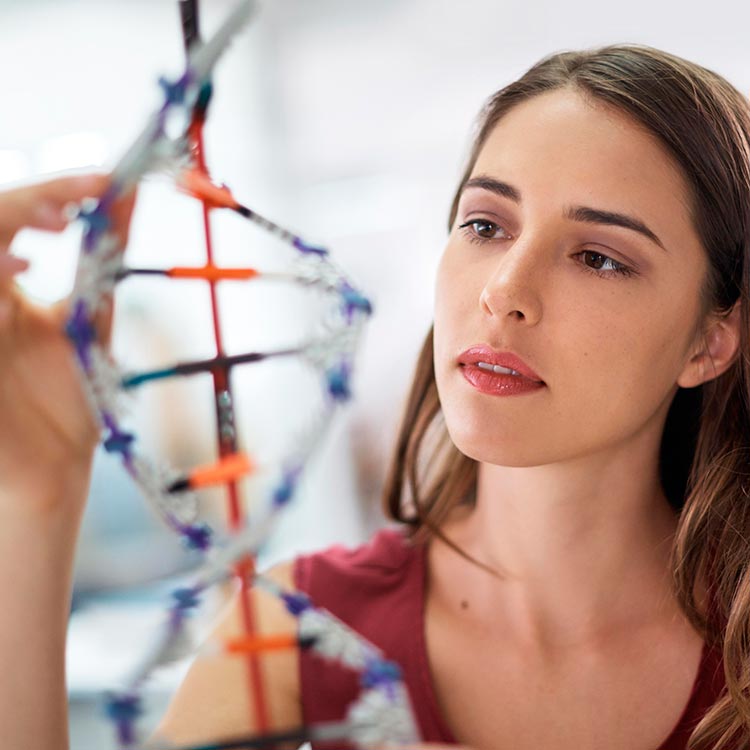¿Quieres saber qué dicen tus genes? Descúbrelo sin moverte de tu casa