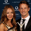 Jenson Button recibe el premio Laureus al deportista revelación del año acompañado por su novia, Jessica Michibata