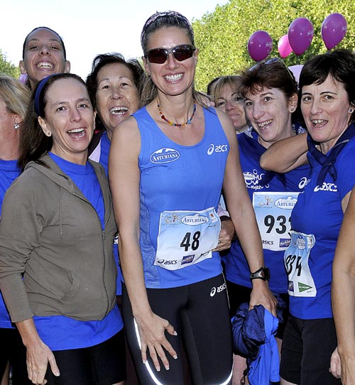 Paula Vázquez y Dafne Fernández participan en la Carrera de la Mujer en Madrid contra el cáncer de mama