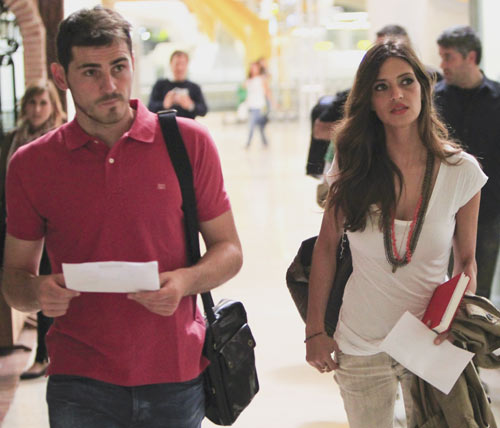 Sta Semana En ¡hola Las Románticas Fotografías Que Confirman La Relación De Iker Casillas Y 8248