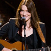 Carla Bruni pone la banda sonora a su nueva vida lejos del palacio del Elíseo