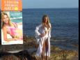 Ana Obregón posa en bikini, en las playas de Ibiza