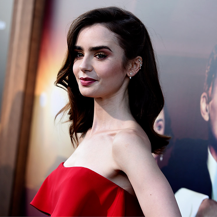 Lily Collins y su vestido rojo, protagonistas en la noche de ‘The Last Tycoon’