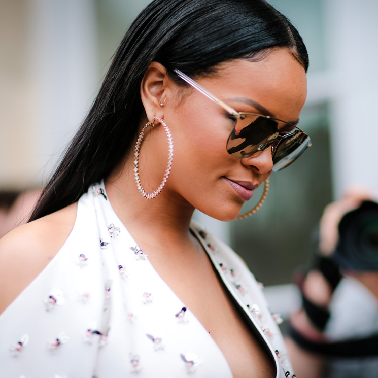 Los aros son el único complemento que necesitas a cualquier edad, palabra de Rihanna