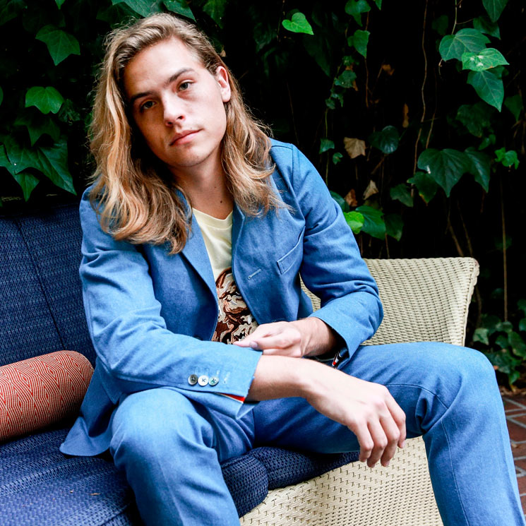 El 'denim' más retro se cuela en el armario masculino, palabra de Dylan Sprouse