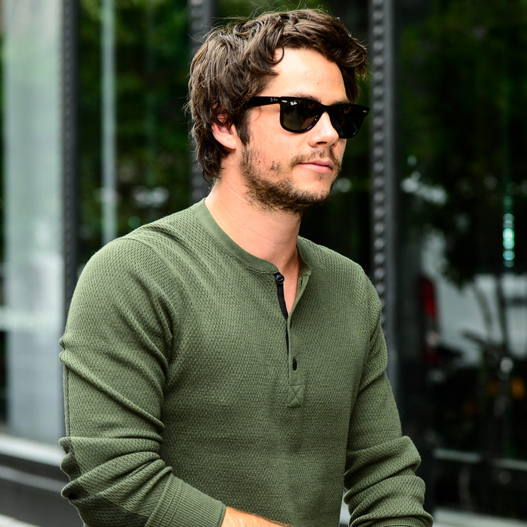 ¿Fan de Dylan O'Brien? Pues ésta es la camiseta que necesitas para imitar sus mejores 'looks'