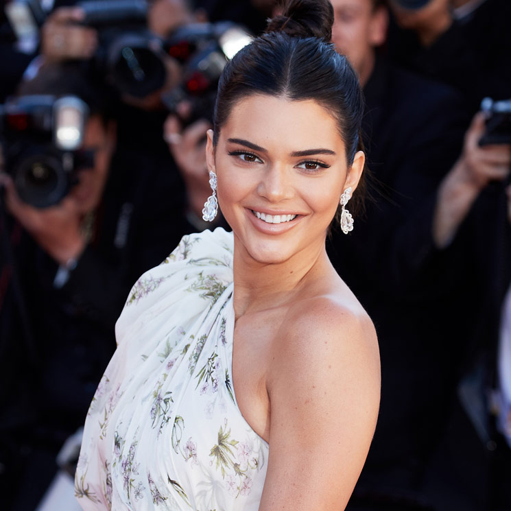 Kendall Jenner o cómo casarte con pantalones en 2018