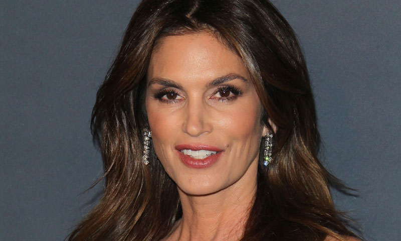 Cindy Crawford en la alfombra roja