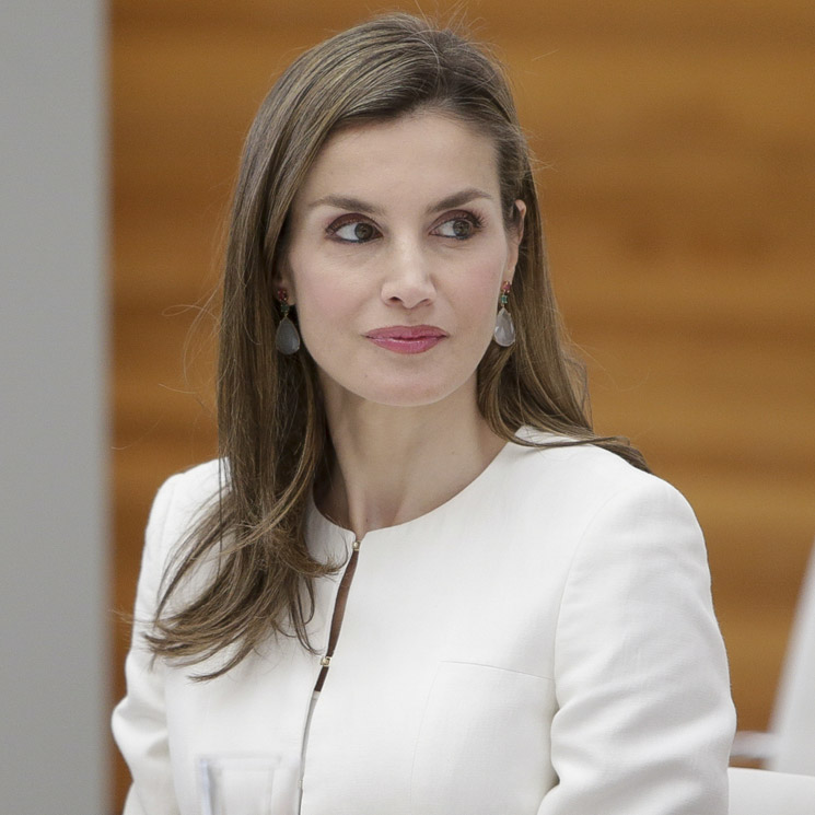 Con plataforma y 10 cm de tacón, los nuevos zapatos de la reina Letizia tienen un truco de estilista