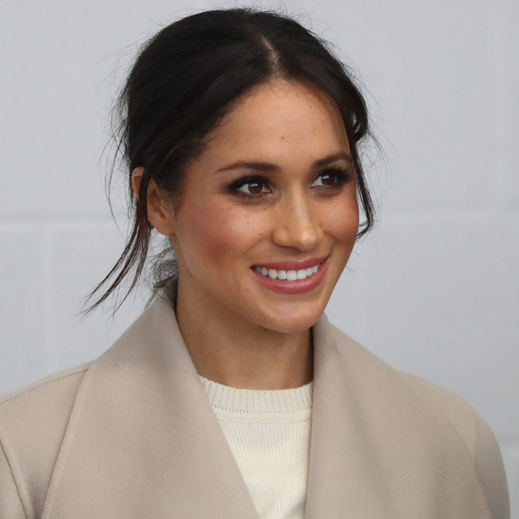 Meghan Markle se viste de Victoria Beckham y recupera una prenda simbólica