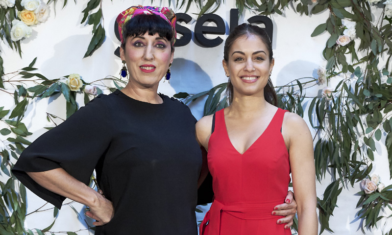 Hiba Abouk y Rossy de Palma