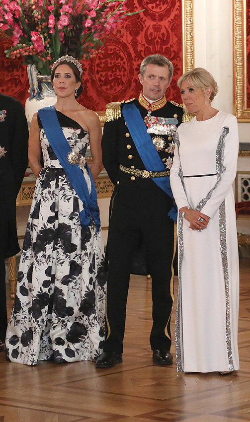 CASA REAL DE DINAMARCA - Página 12 Mary-dinamarca-brigitte-macron-4z-z