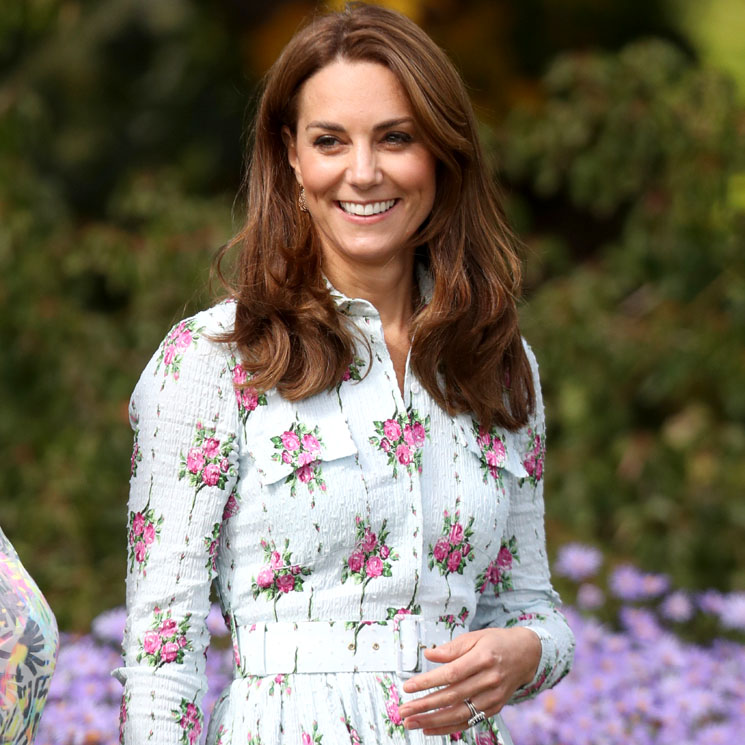 Por qué este vestido de flores de Kate Middleton no es como los demás