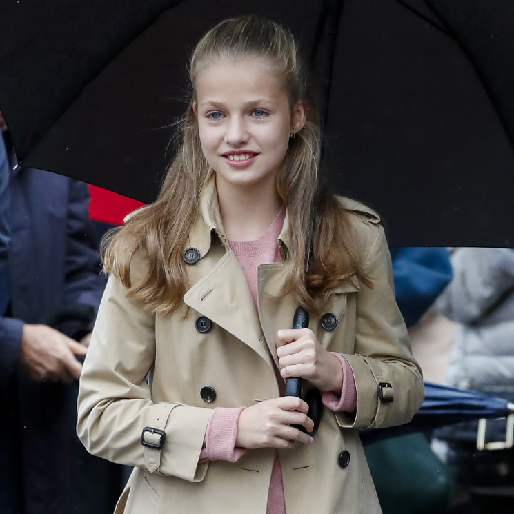 Leonor y Sofía vuelven a coordinar sus looks con el gran básico de la Reina