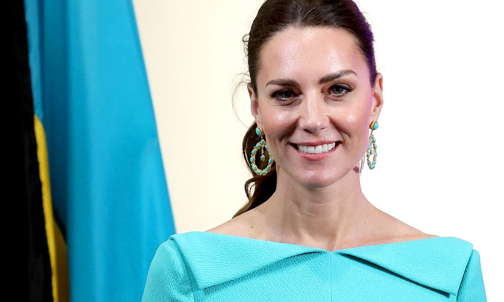 De Jamaica a las Bahamas, un cambio de look para Kate Middleton en pleno vuelo