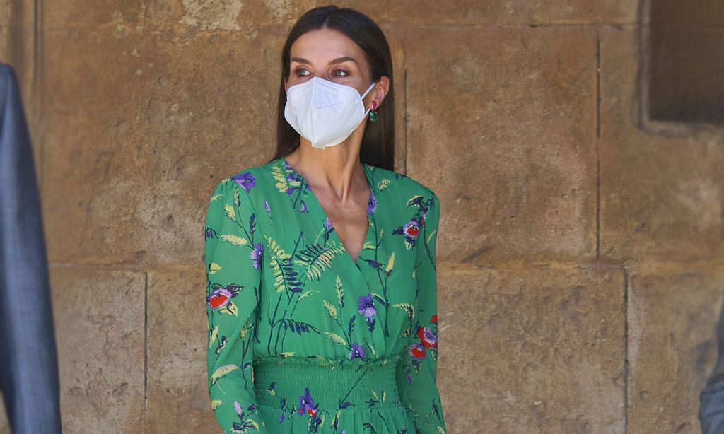 Los vestidos de flores de la Reina que nos gustaría ver esta primavera