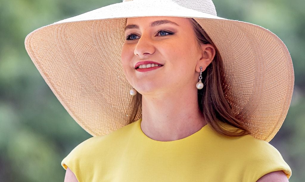 ¡Qué gran cambio! La evolución de estilo de Elisabeth de Bélgica por su 22º cumpleaños