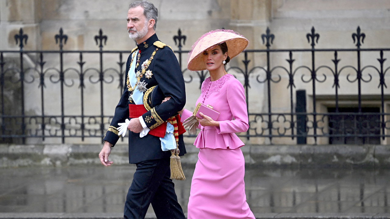 Recordamos los 20 mejores looks de la reina Letizia en fechas históricas: bodas, galas y coronaciones