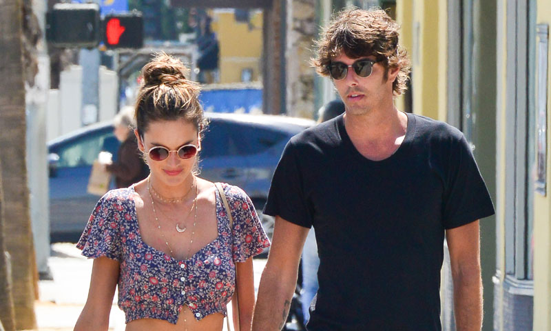 Alessandra Ambrosio y Nicolo Oddi: las fotos más románticas de la pareja de moda