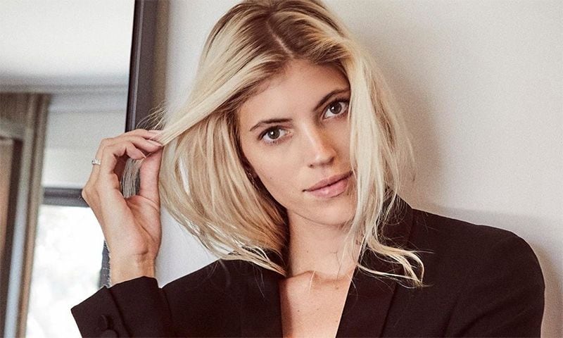 Devon Windsor, Hailey Baldwin y su romántica costumbre para estar por casa