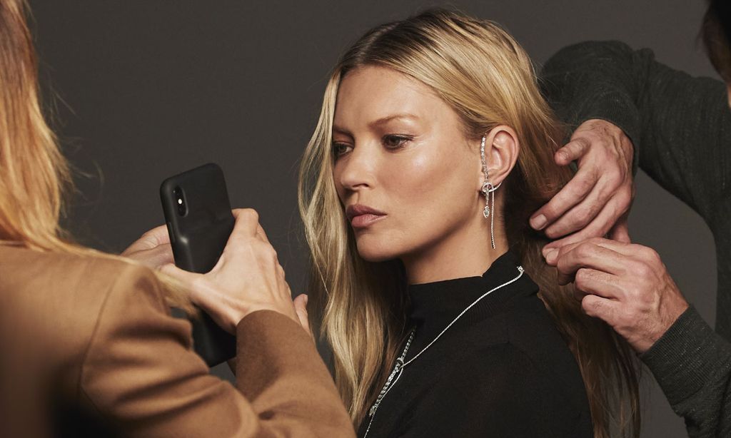 Kate Moss afianza su faceta como diseñadora de joyas con una colección increíble