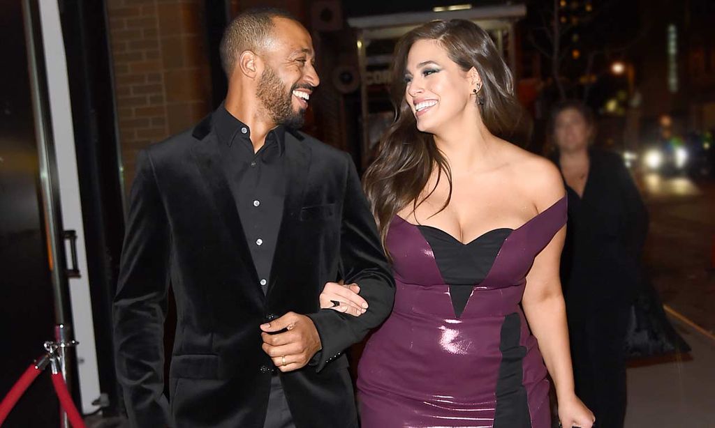 Ashley Graham y el director de cine Justin Ervin, preparados para dar una gran noticia