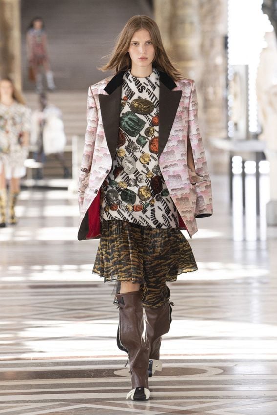 Louis Vuitton Paris Fashion Week 2022 | semashow.com