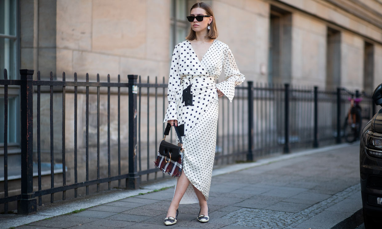 Vestidos de lunares con vocación de convertirse en el mejor look de invitada