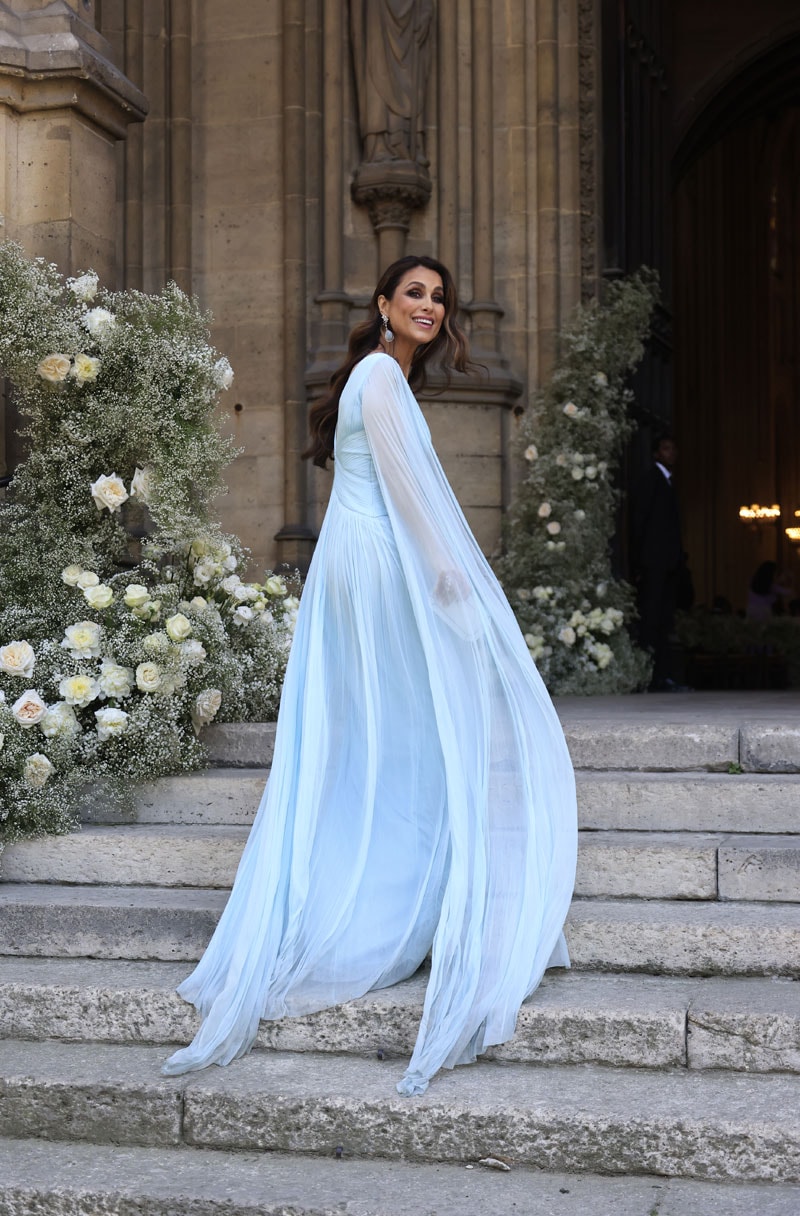 Paloma Cuevas, radiante y fabulosa como invitada en la boda del hijo de Rosa Clará