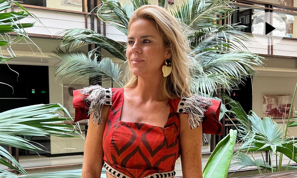 Amelia Bono, la invitada perfecta de bautizo con su vestido 'Etnia' de Inés Domecq y plataformas