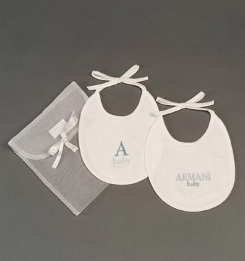 Giorgio Armani lanza una colección de ropa para bebés