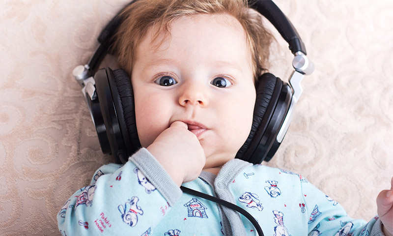 ¿Qué efectos tiene la música en los bebés?