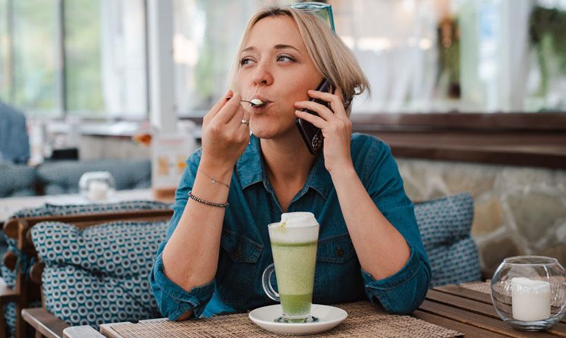 Los beneficios del matcha, el té que se puede tomar en taza o a mordiscos Te-matcha-i