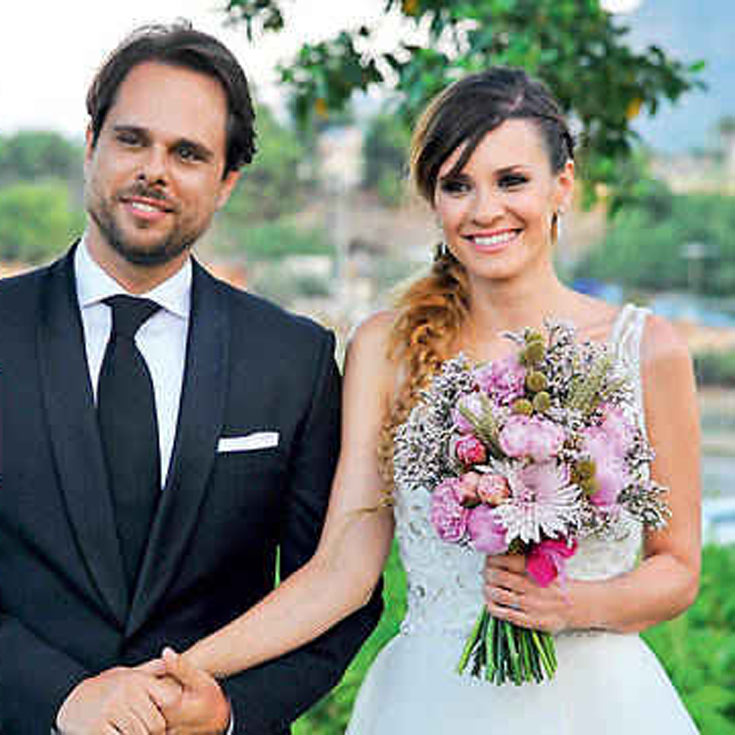 En ¡HOLA!, el primer vestido de novia de Elena Ballesteros que podrás ver en exclusiva 