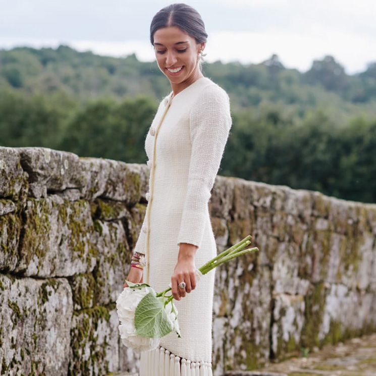 Paloma, la novia que fusionó flecos y 'tweed' en un mismo vestido