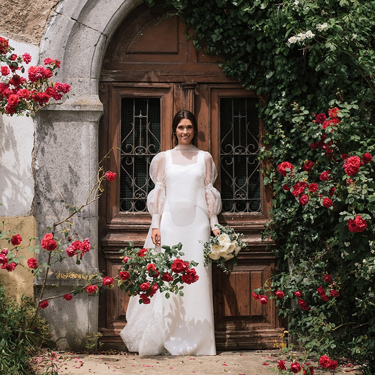 La boda vasca de Ane, la novia del vestido sencillo y el peinado especial