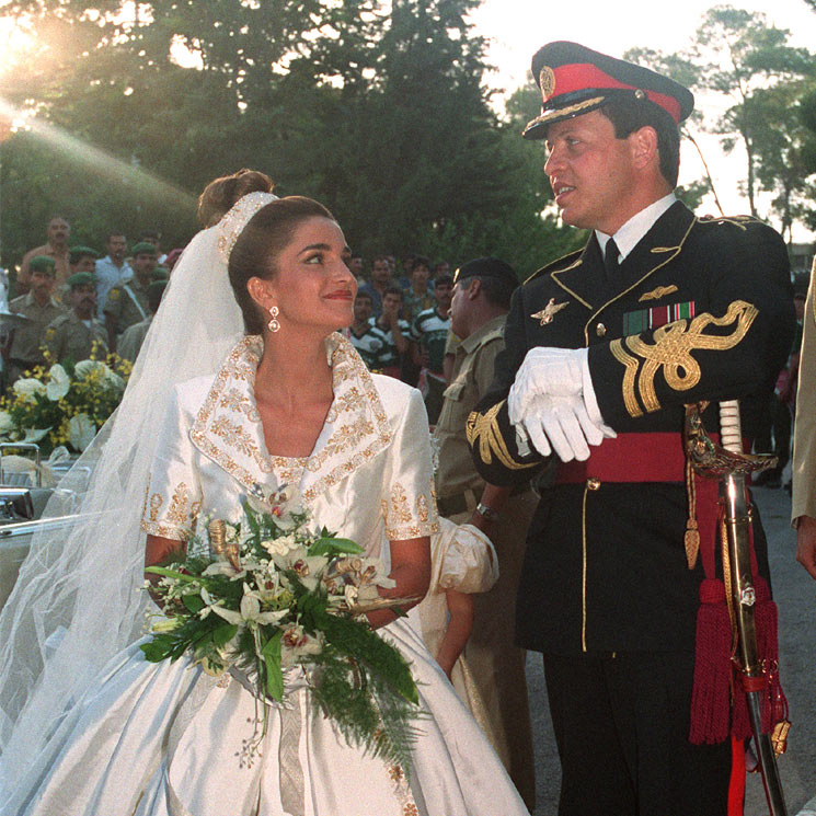 Los 40 vestidos de novia más destacados de las 'royals' a lo largo de la historia