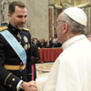 El príncipe Felipe invita al papa Francisco a visitar España: 'Estaríamos encantados de que venga'