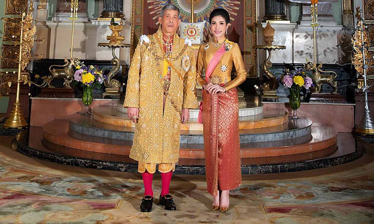 El rey de Tailandia y su consorte real