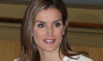 Doña Letizia celebra su primer cumpleaños como Reina con un premio de periodismo